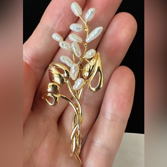 Signed Duri©️Freshwater Pearl Brooch - Picture 15 of 16